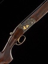 BERETTA 687 Silver Pigeon V 28ga 28" Chokes, Upgraded wood, ABS case, Like new - 1 of 8