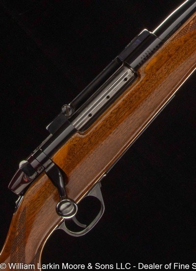 WEATHERBY MARK V DELUXE .257 WBY. - Image 1 of 8