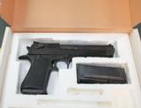 Desert Eagle .44 Magnum - 3 of 8