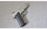 Smith & Wesson 4046.40 S&W - 1 of 2