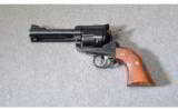 Ruger New Model Blackhawk
.41 Magnum - 2 of 2