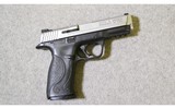 Smith & Wesson ~ Model M&P 40 ~ 40 S&W - 1 of 2