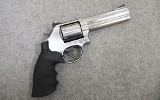 Smith and Wesson ~ Model 686-6 ~ 357 Magnum
