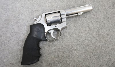 Smith and Wesson ~ Model 64-3 ~ 38 S&W Special
