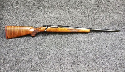 Sturm Ruger ~ Model M77 ~ .22-250 Remington