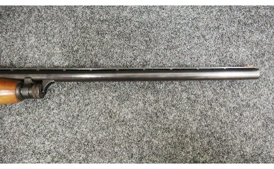 Ithaca ~ Model - 37 ~ 12 Gauge ~ Bottom Eject - Image 4 of 11