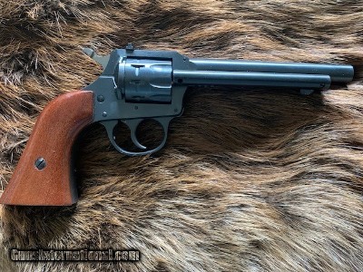 H & R 949 22 LR