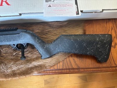 Ruger 10-22 Fiber Carbon 22 LR - Image 4 of 6