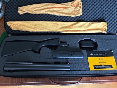 Charles Daly Triple Threat 12 Gauge 3” Chamber 18.5 “ Barrel 5 Choke Tubes Black Synthetic Like New In Case - Image 1 of 6
