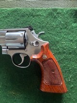 Smith & Wesson 629-1 44 Magnum - 3 of 7