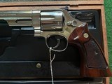 Smith & Wesson 29-2 Nickel 44 Magnum - Image 4 of 10