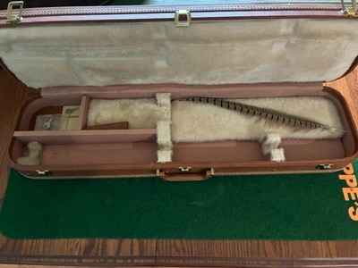 Browning Hartman Case Over/ Under Takes 32” Barrels Excellent Condition - Image 1 of 9