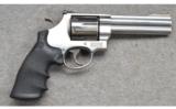 Smith and Wesson 629-6 Classic - 1 of 2