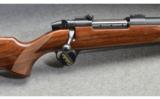 Weatherby Mark V .257 Wby Magnum - 2 of 7