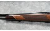 Weatherby ~ Mark V Deluxe ~ .300 Wby Mag ~ New Gun - 8 of 9