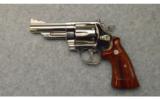 Smith & Wesson ~
Model 25-5 ~ .45 Colt - 2 of 3