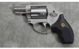 Smith & Wesson ~ Model 637-2 ~ Wyatt Deep Cover Gunsmoke - 2 of 4