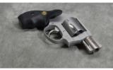 Smith & Wesson ~ Model 637-2 ~ Wyatt Deep Cover Gunsmoke - 3 of 4