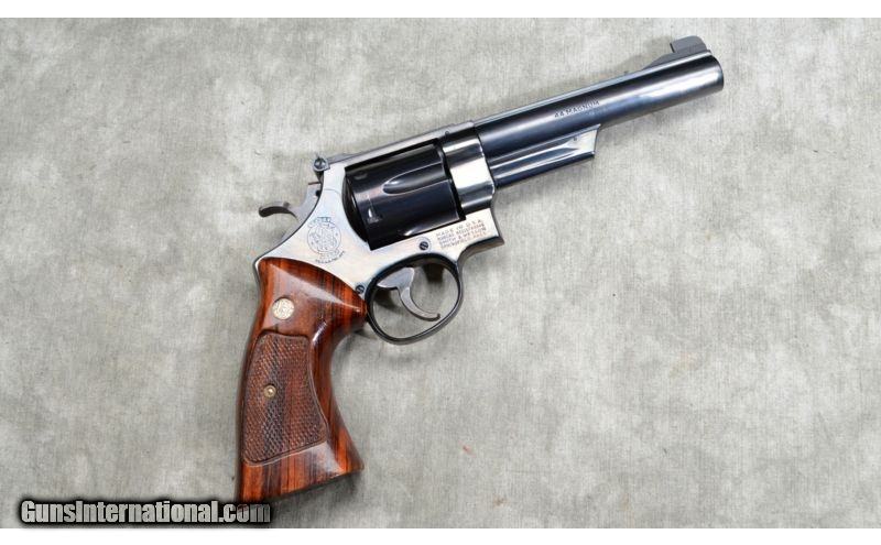 Smith & Wesson ~ Model 29-2 ~ .44 Remington Magnum