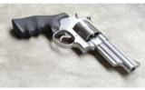 Smith & Wesson ~ 629-6 ~ .44 Magnum - 3 of 4