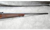 Winchester ~ Model 70 ~ Featherweight ~ .25-06 Rem - 4 of 9