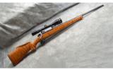 Winchester ~ Model 70 ~ Featherweight ~ .243 Winchester - 1 of 11
