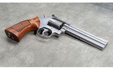 Smith & Wesson ~ Model 19-5 ~ .357 Magnum - 3 of 4
