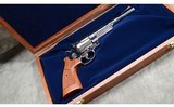 SMITH & WESSON ~ 29-10 ~ .44 REMINGTON MAGNUM - 1 of 5