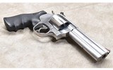 Smith & Wesson ~ 629-6 ~ Classic ~ .44 Magnum - 3 of 10