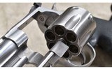 Smith & Wesson ~ 629-5 ~ .44 Magnum - 6 of 11