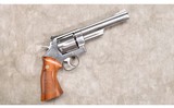 Smith & Wesson ~ 629 ~ .44 Magnum - 1 of 7
