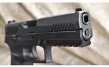 SIG Sauer ~ P320 ~ 9 mm x 19 - 5 of 7