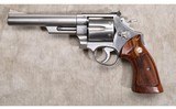 SMITH & WESSON ~ 629 ~ .44 MAGNUM - 2 of 6