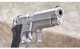 Smith & Wesson ~ Model 5906 ~ 9MM Luger - 5 of 9
