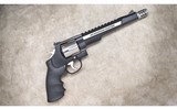Smith & Wesson ~ Model 629-7 ~ .44 Magnum