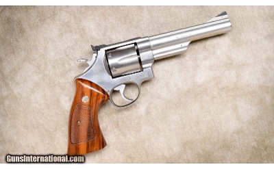 Smith & Wesson ~ Model 657 ~ .41 Magnum