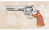 Smith & Wesson ~ Model 686 ~ .357 Magnum - 3 of 11