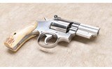 Smith & Wesson ~ Model 66-2 ~ .357 Magnum - 2 of 9
