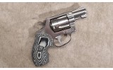 SMITH & WESSON ~ 60 ~ .38 S&W SPECIAL - 1 of 6