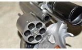 SMITH & WESSON ~ PERFORMANCE CENTER ~ 629-5 ~ .44 MAGNUM - 5 of 5