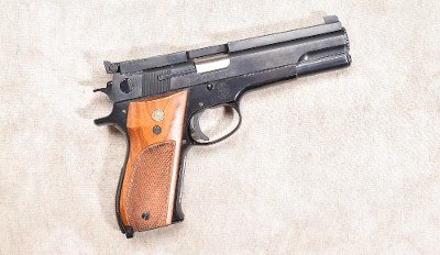 SMITH & WESSON ~ 52-2 ~ .38 SPECIAL (WADCUTTERS ONLY)