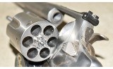 SMITH & WESSON ~ 629-6 ~.44 MAGNUM - 5 of 5