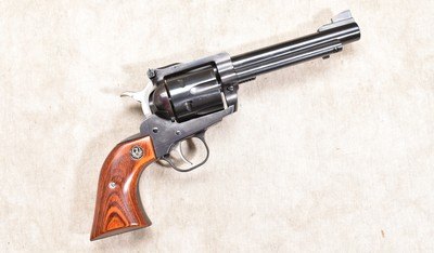 RUGER ~ NEW MODEL SUPER BLACKHAWK ~ .44 magnum