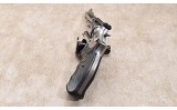 SMITH & WESSON ~ 67-1 ~ .38 S&W SPECIAL - 3 of 5
