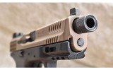 Smith & Wesson ~ Model M&P 9 ~ 9mm Luger - 5 of 8