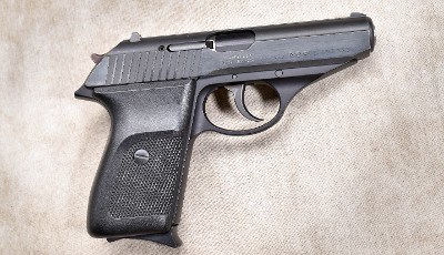 Sig Sauer ~ P230 ~ 9MM Kurz