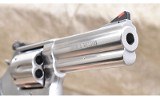 Smith & Wesson ~ Model 686-6 ~ .357 Magnum - 5 of 11