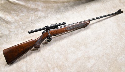 WINCHESTER ~ MODEL 75 ~ .22 LONG RIFLE