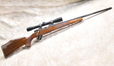 WEATHERBY ~ MARK V ~ .22-250 REMINGTON