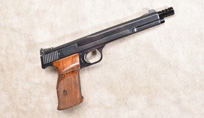 SMITH & WESSON ~ MODEL 41 ~ .22 LONG RIFLE